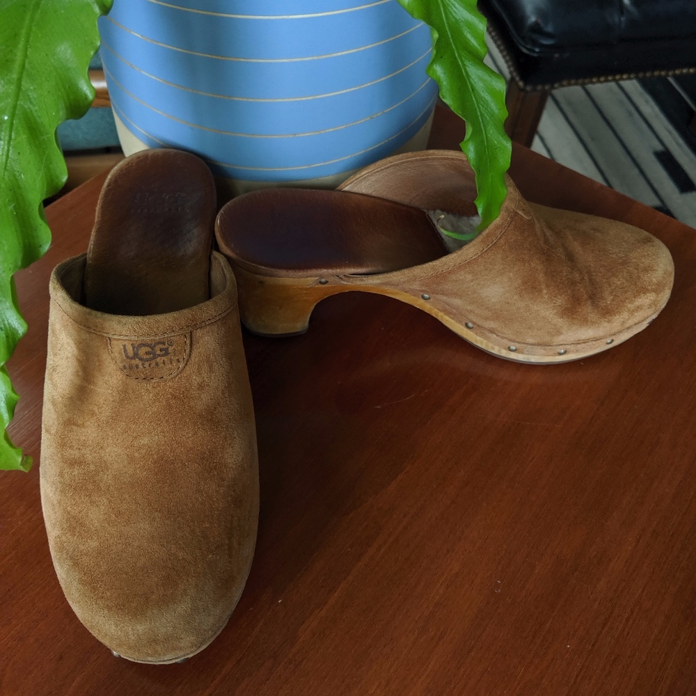 Ugg Clogs size 7